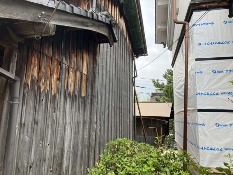 築90年の蔵 外壁張替|桧板とキシラデコールで耐久補修