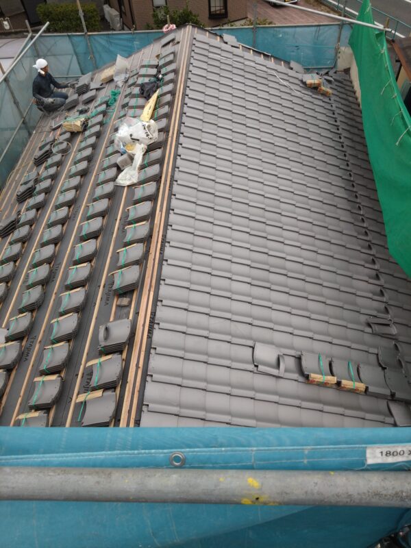 直すより、まず知る。屋根にも“今の状態”があります。