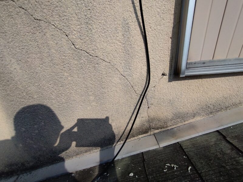梅雨の長雨で見つかった住まいの弱点|部分リフォームで安心をつなぐ屋根工事